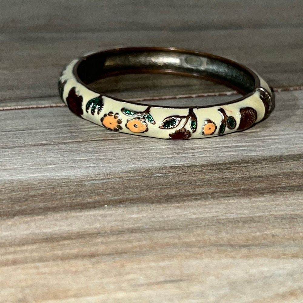 Floral Cloisonné Hinged Bracelet Womens Cream And Multi Colored Cottagecore Boho - Picture 3 of 8